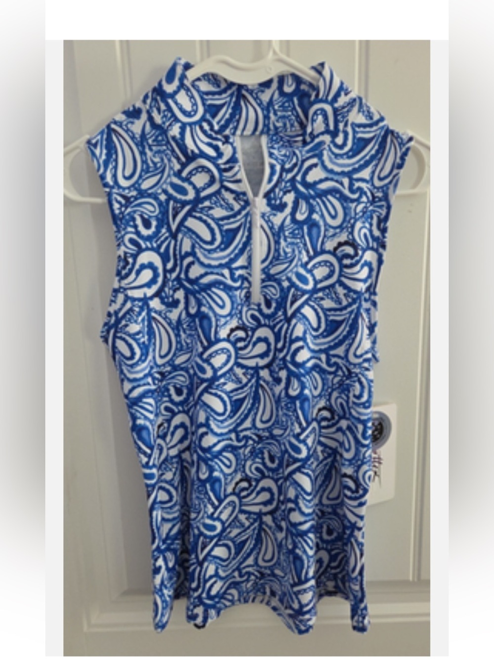 Gottex Royal Paisley Blue and White Sleeveless Top. Size XS